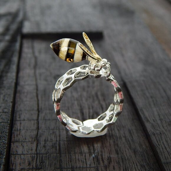 Natural Baltic Amber Bee and Honeycomb 14K Gold Plated Adjustable Ring - Picture 2 of 5